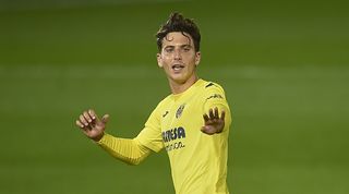 Manchester United Transfer News Villarreal Defender Pau Torres Keen On Old Trafford Move Fourfourtwo