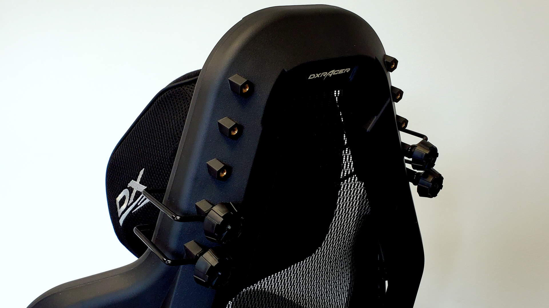 DXRacer AIR Mesh gaming chair