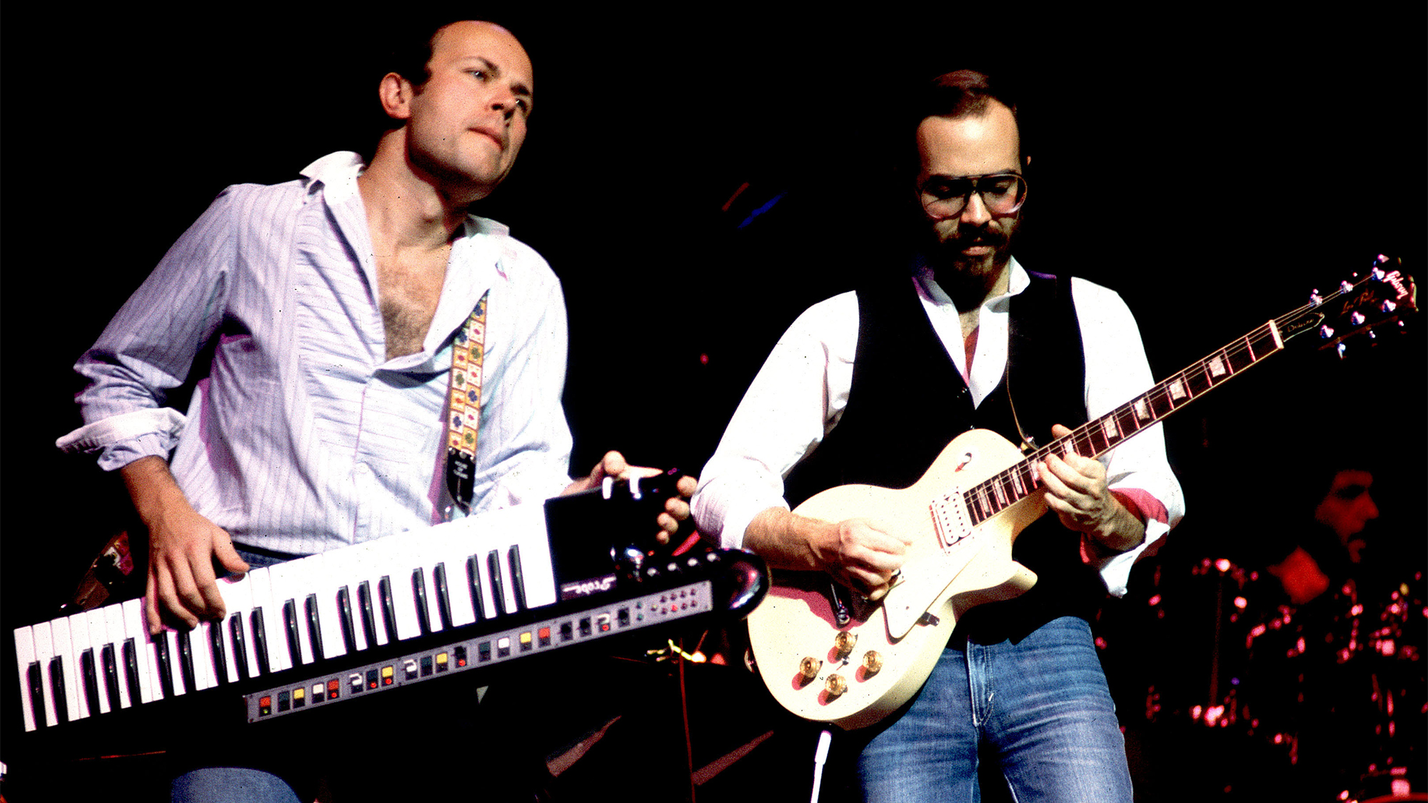 Jan Hammer & Al Di Meola performing in ⁤Chicago, January ​29, 1982.