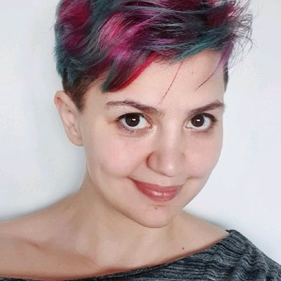 Marta Dahlig author bio