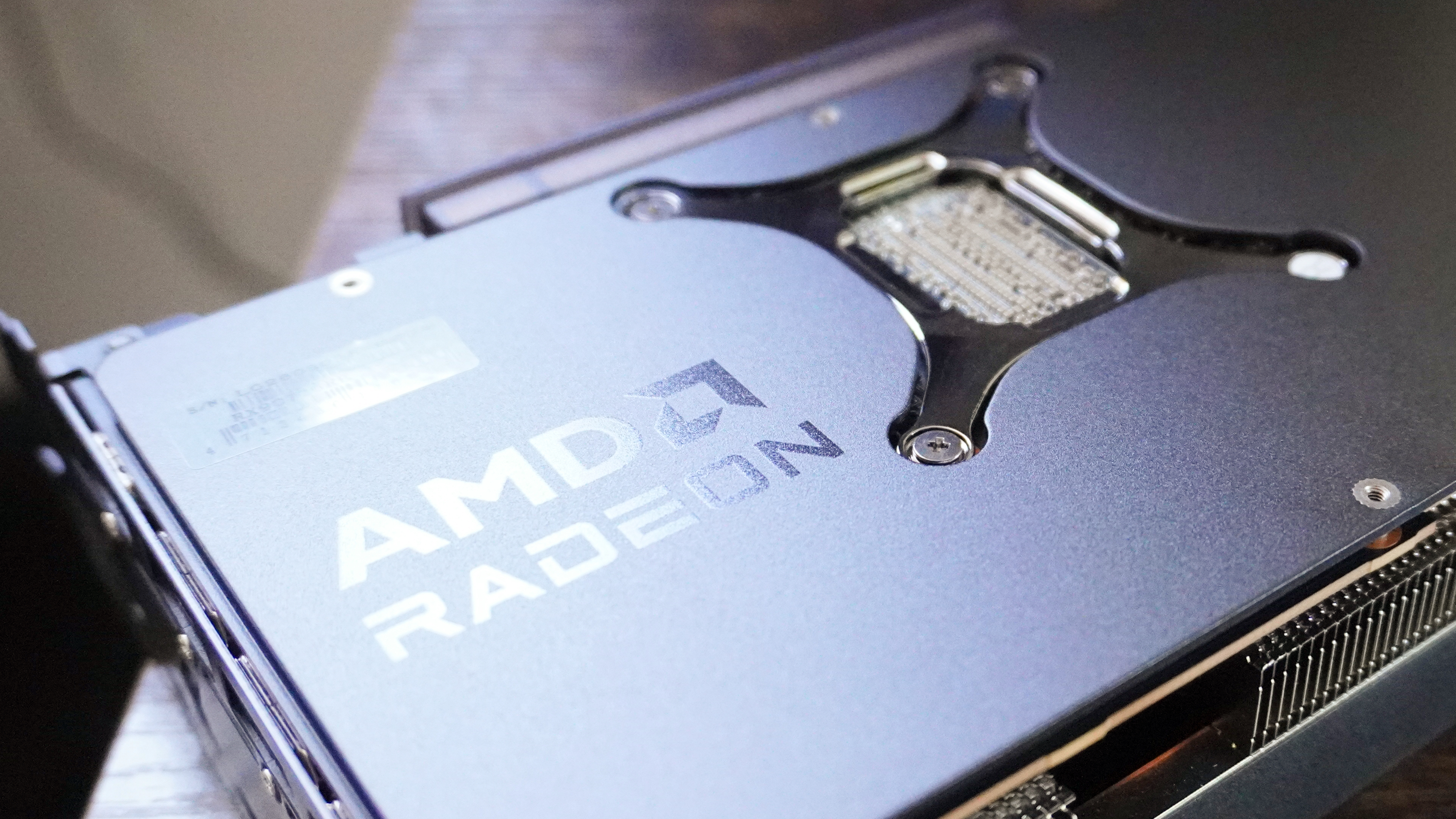 AMD Radeon RX 9070 GRE