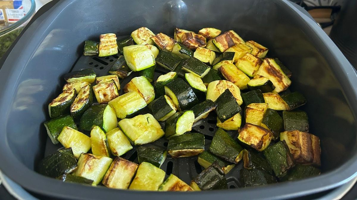 Cooked courgette inside Ninja 5-in-1 Grill and Air Fryer