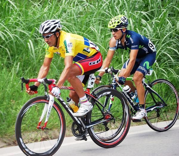 Race leader Felix Rafael Cardenas and Gregory Joel Brenes.