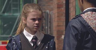 Amy Barlow thinks up a dare for Asha Alahan. Summer Spellman feels left out. What have they got in store for Brian Packham this time in Coronation Street.