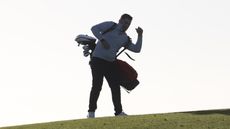 5 Signs You Need A New Golf Bag 