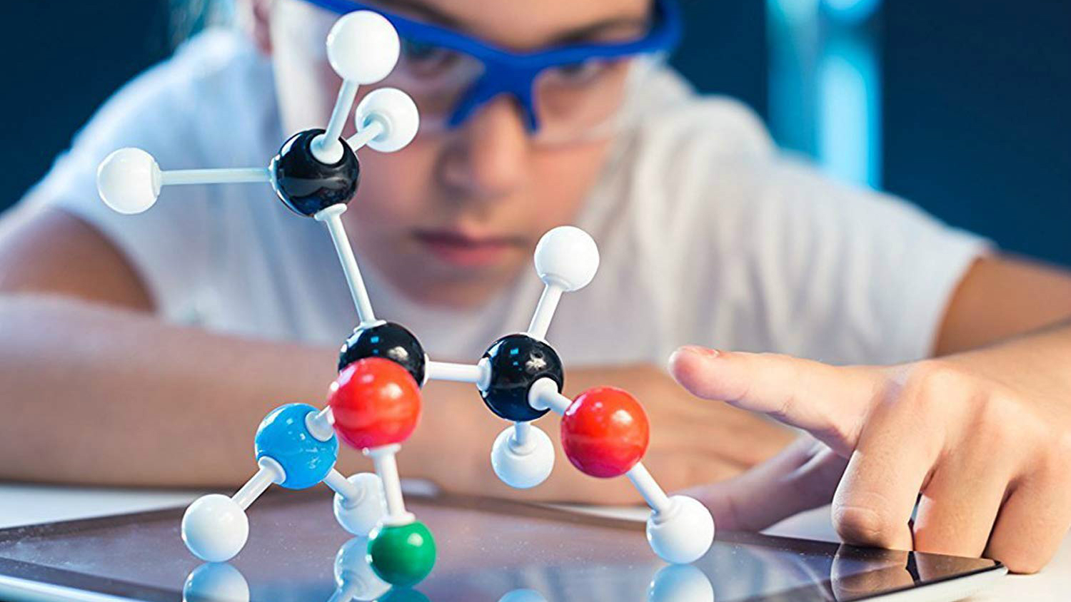 molecular model kit hero