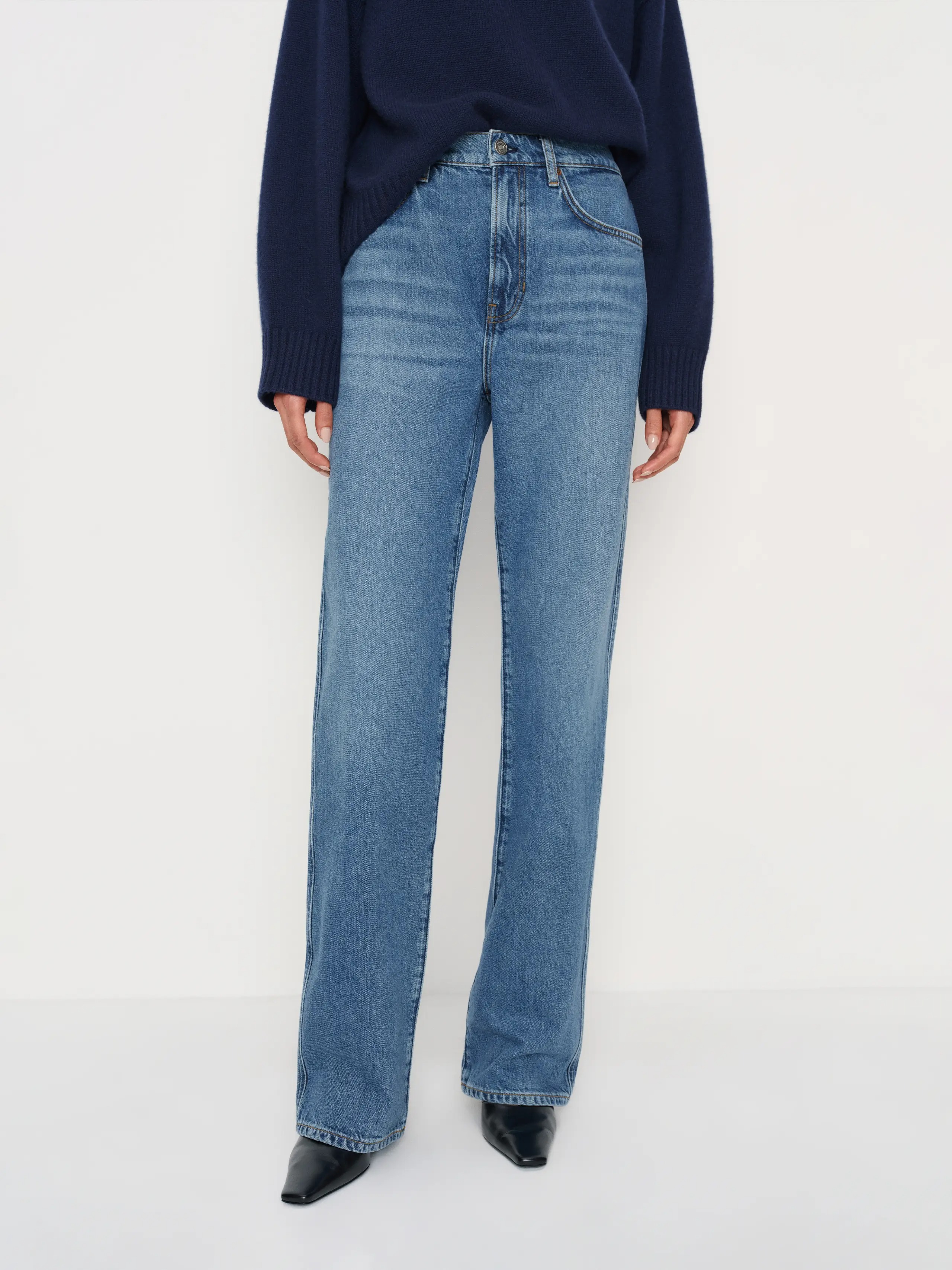Reformation, Val 90s Mid Rise Straight Jeans in Naysa