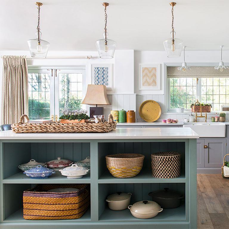 Kitchen island styling ideas and tips: simple ways to style | Ideal Home