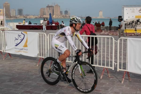 Mark Cavendish (HTC-Highroad) fell during the prologue.