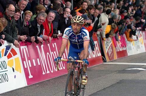 Bettini gets into the finish, a little disappointed