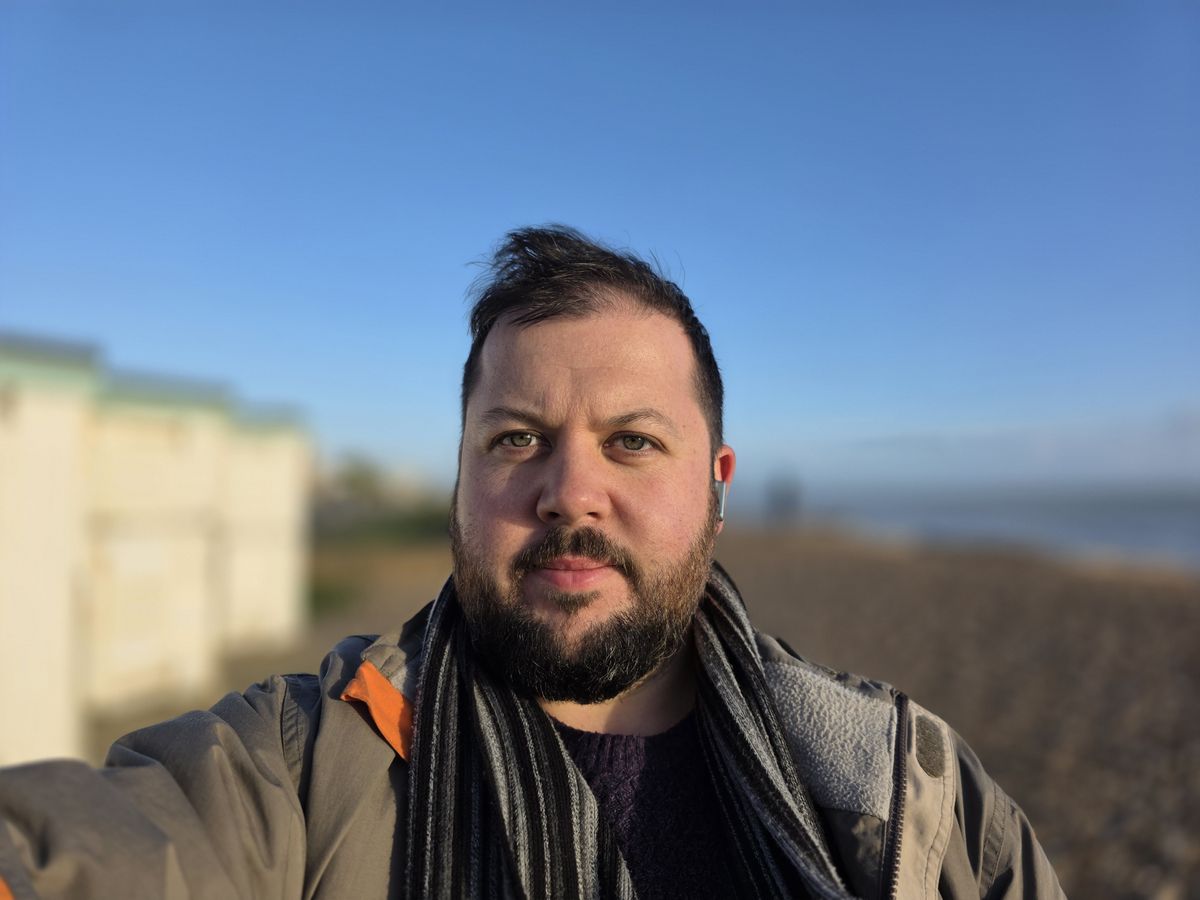 Galaxy S25 Ultra camera sample selfie rear camera portrait mode