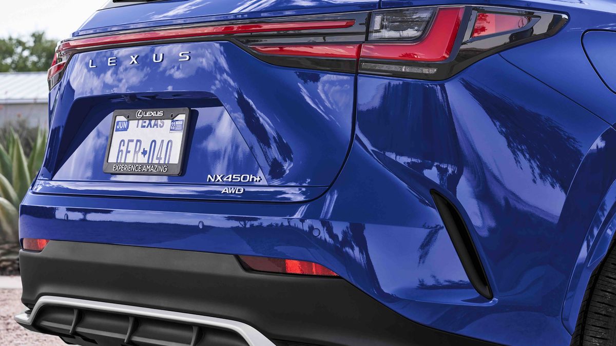 Lexus NX 2022