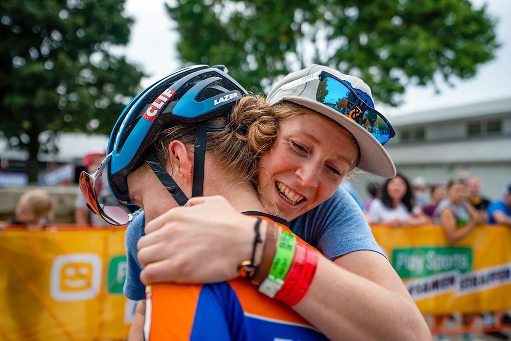 Brenna Wrye-Simpson congratulates a rider at the race