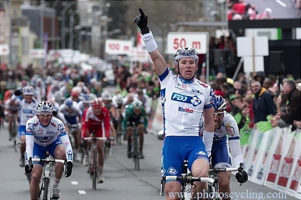 Arnaud Demare (FDJ-BigMat) wins in Cholet