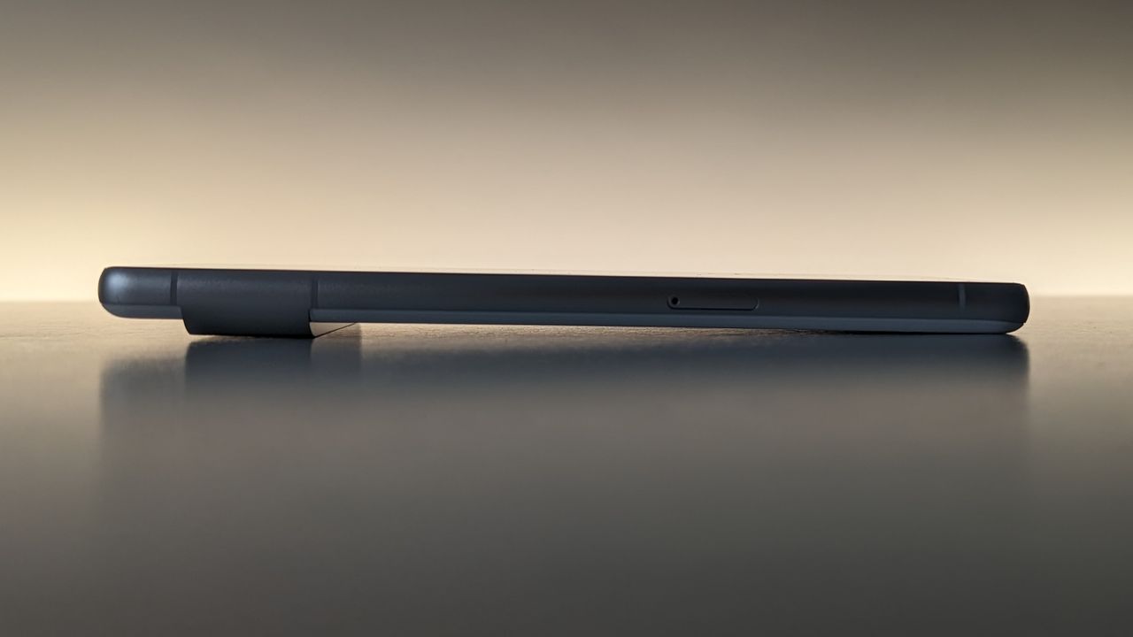 Profile view of pixel 7