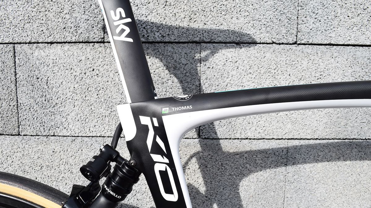 Team Sky updated their frame paintwork for 2018 with flashes if white on the inside triangle of the frame and rear of the seat tube