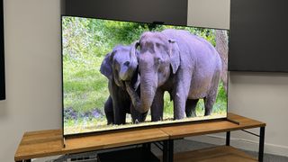 QD-OLED TV: Sony A95L