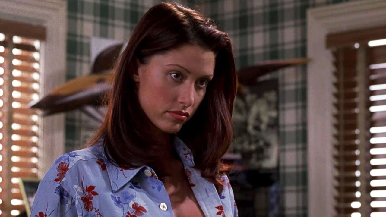 Shannon Elizabeth in American Pie.