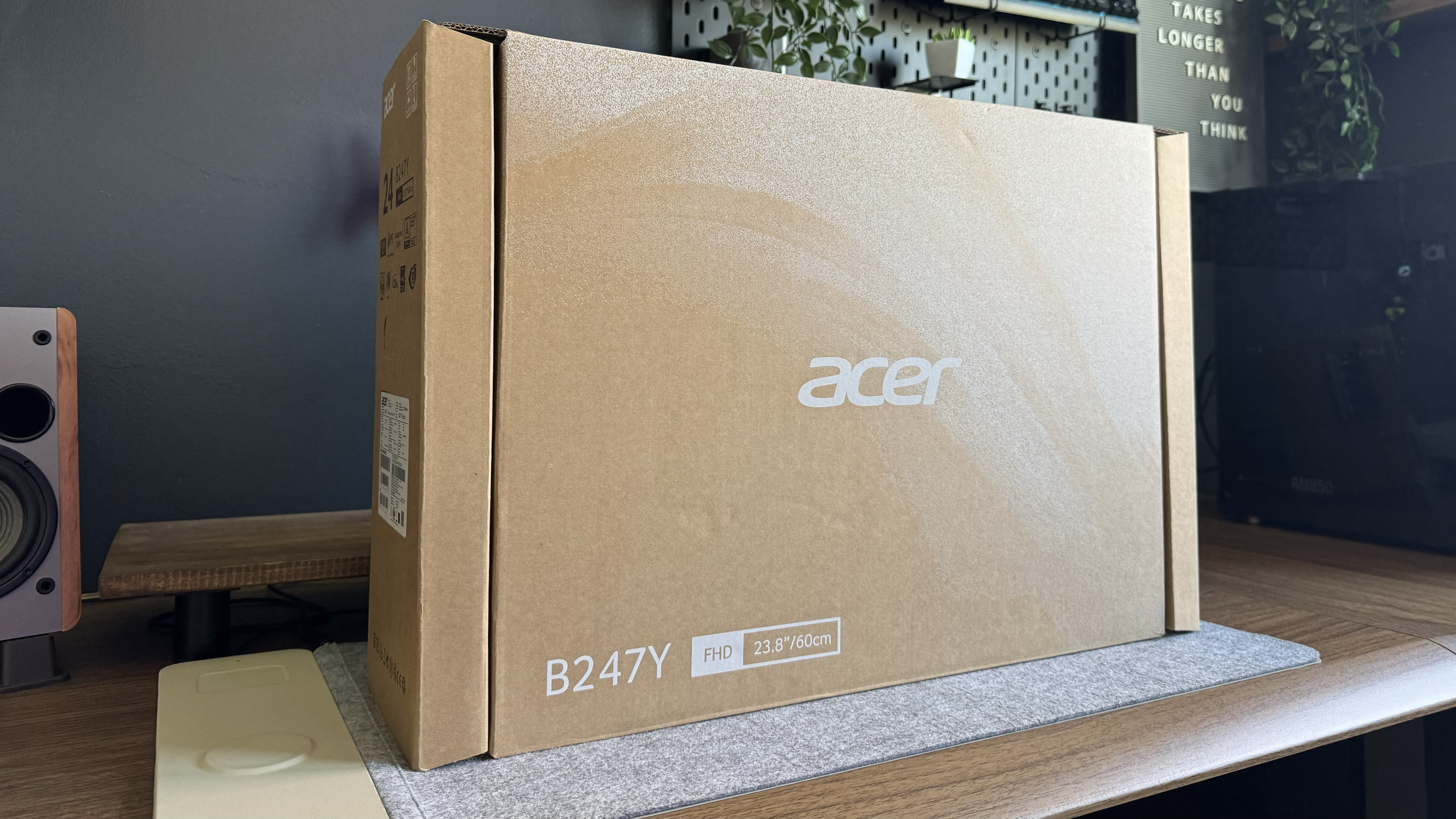 Acer | B247Y