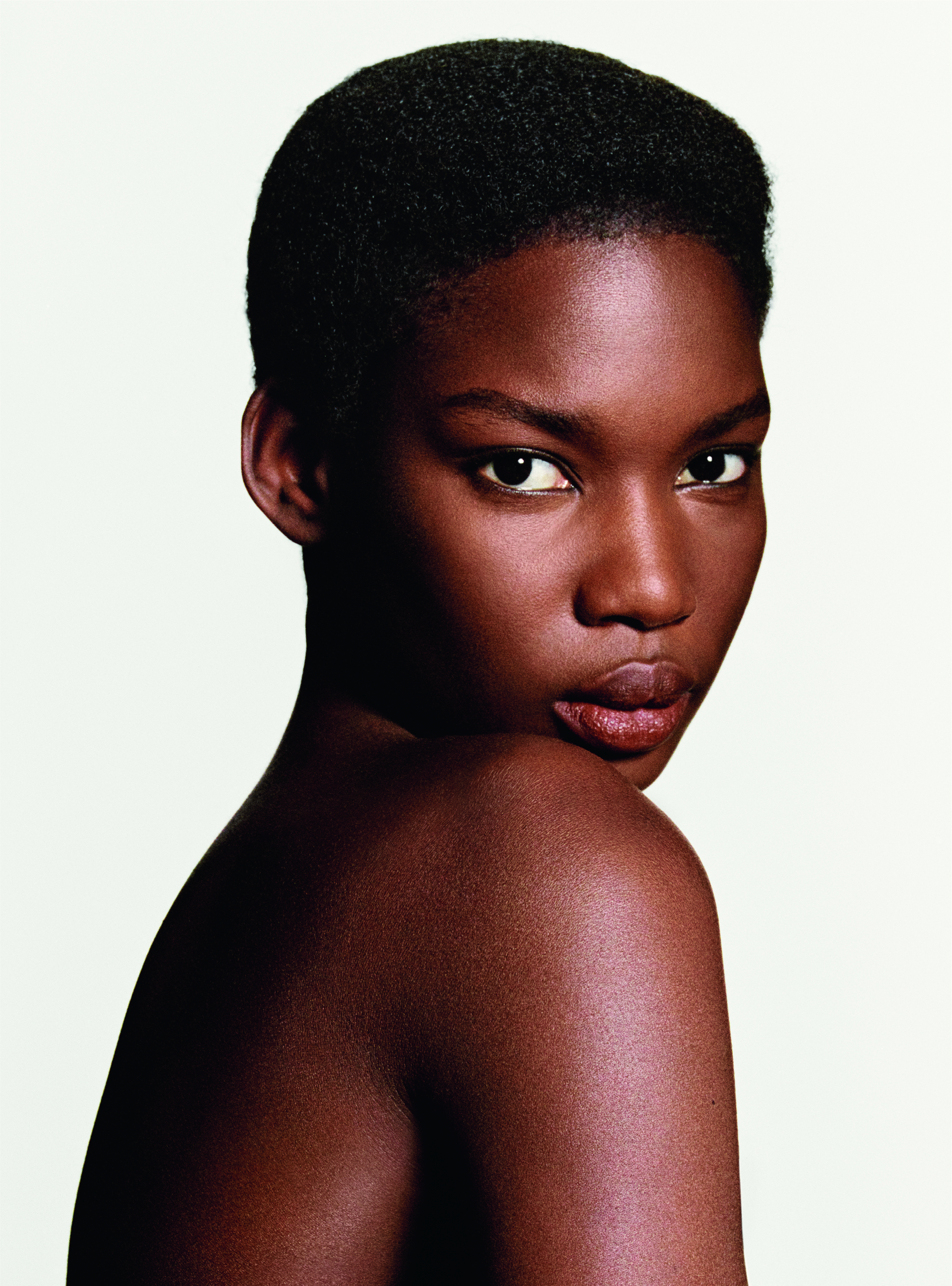 Herme&amp;#768;s Plein Air Fond de teint on model