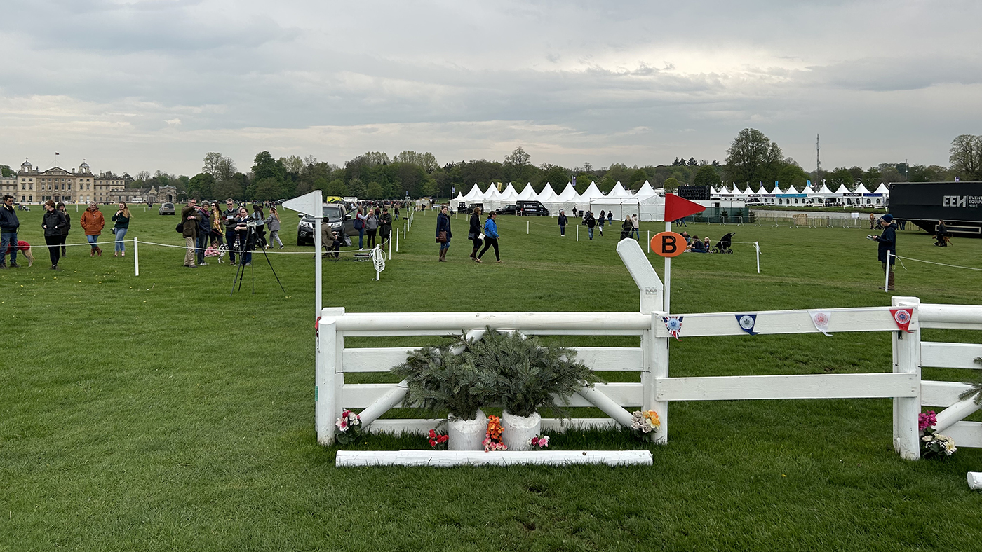 Badminton grassroots 90 16b