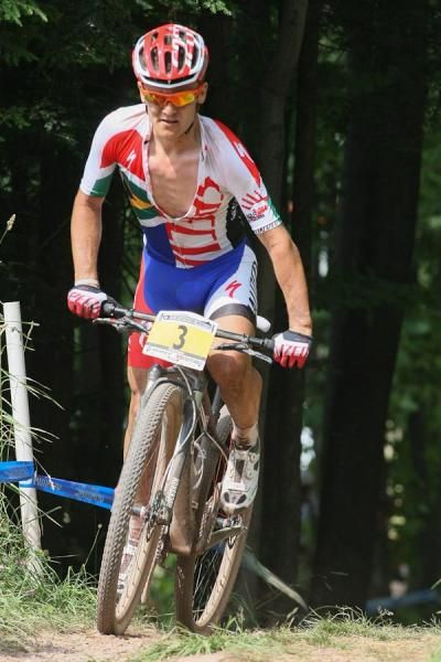 Burry Stander has the lead by the throat on the final lap, and is enjoying clean air.