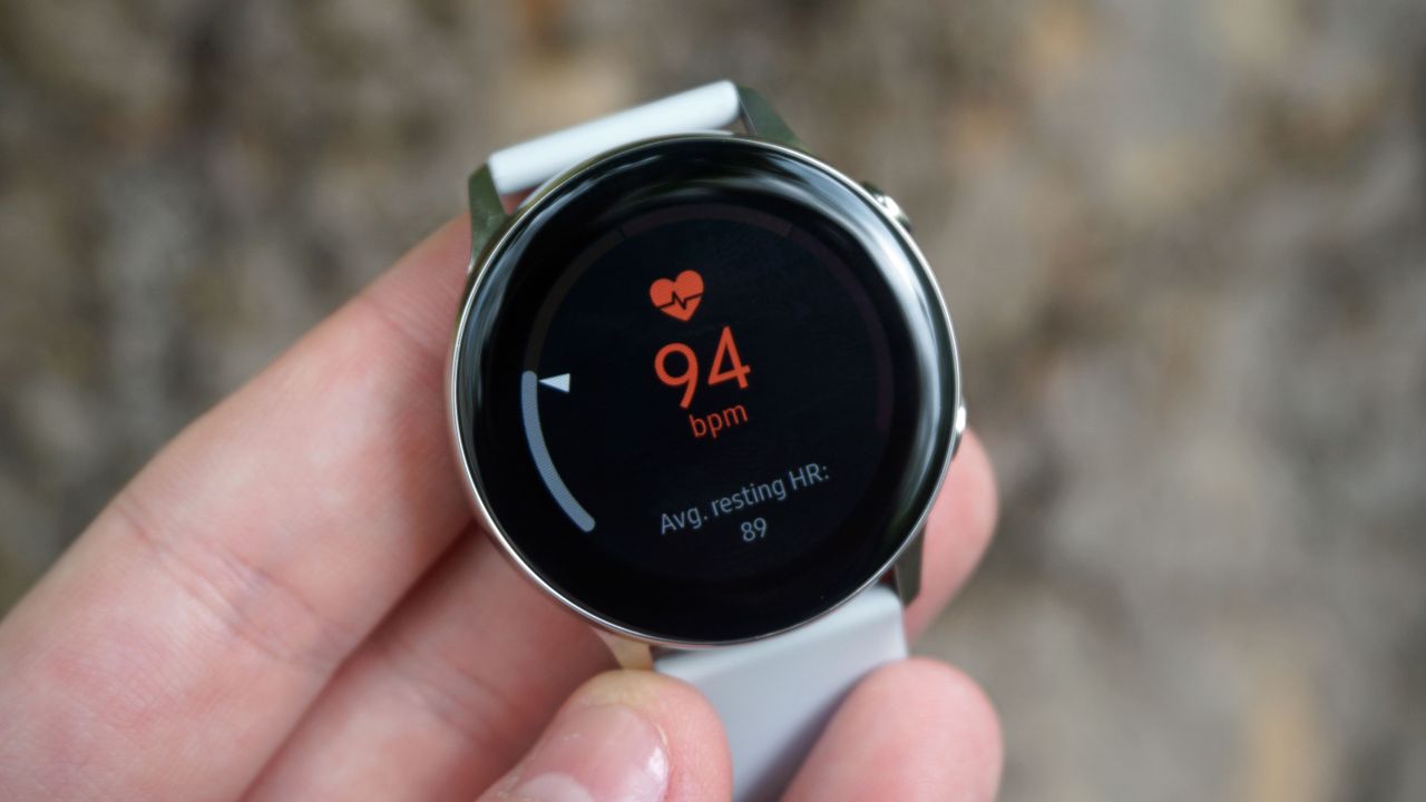 An example of the widgets you'll find on the Samsung Galaxy Watch Active.