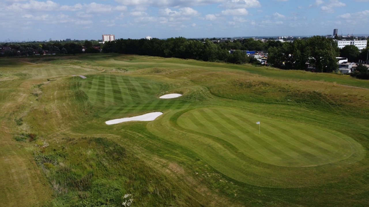 London Airlinks golf course seen from above