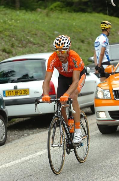 Egoin Martinez (Euskaltel-Euskadi) was in the escape