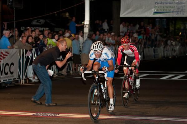 Announcer Chad Andrews tells break riders Heath Blackgrove and Kyle Wamsley about the prime.