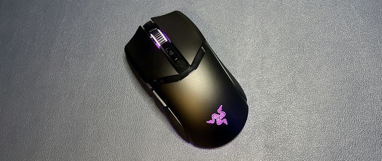 Razer Cobra Pro Review: A Baby Basilisk (Kinda) | Tom's Hardware