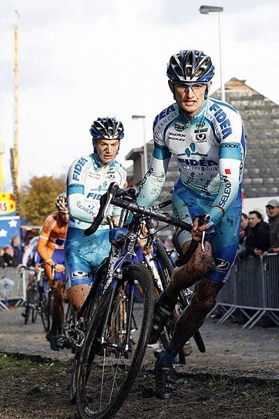 Wellens shows superb form