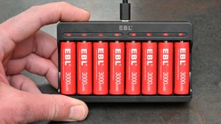 EBL 1.5V 3000mWh Li-ion Rechargeable AA Batteries