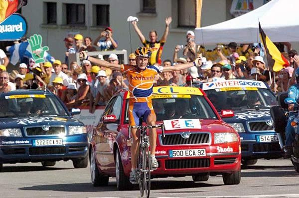 Michael Rasmussen (Rabobank) wins stage 16
