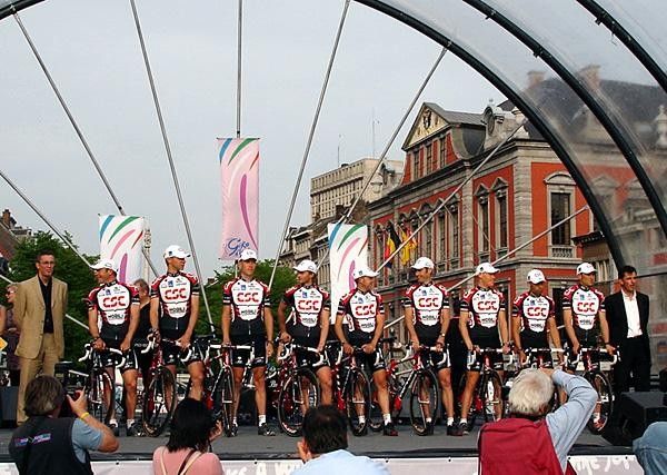 The full CSC team on stage