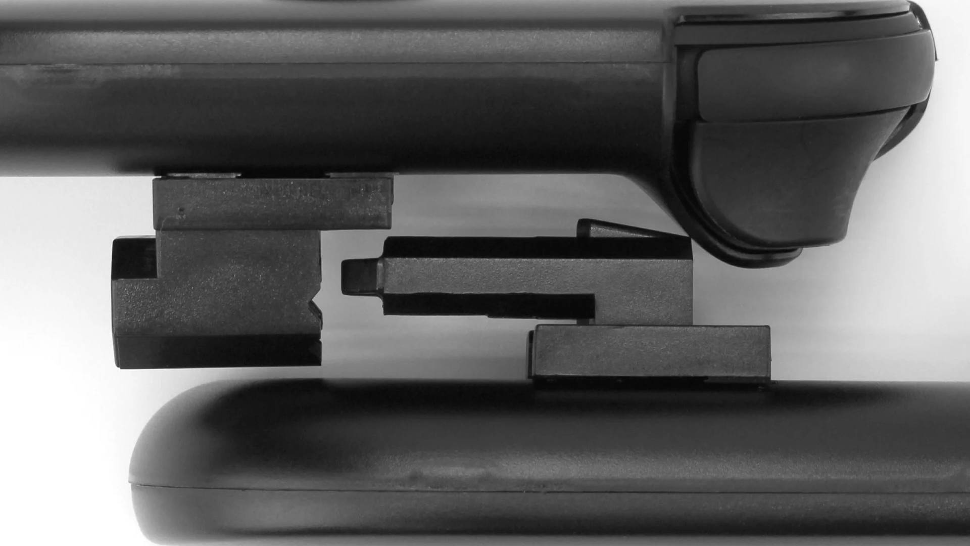 Close up image of the Game Tech one-handed Joy-Con grip.