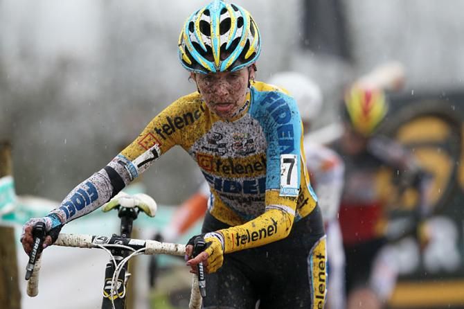 Nikki Harris (Young Telenet-Fidea)