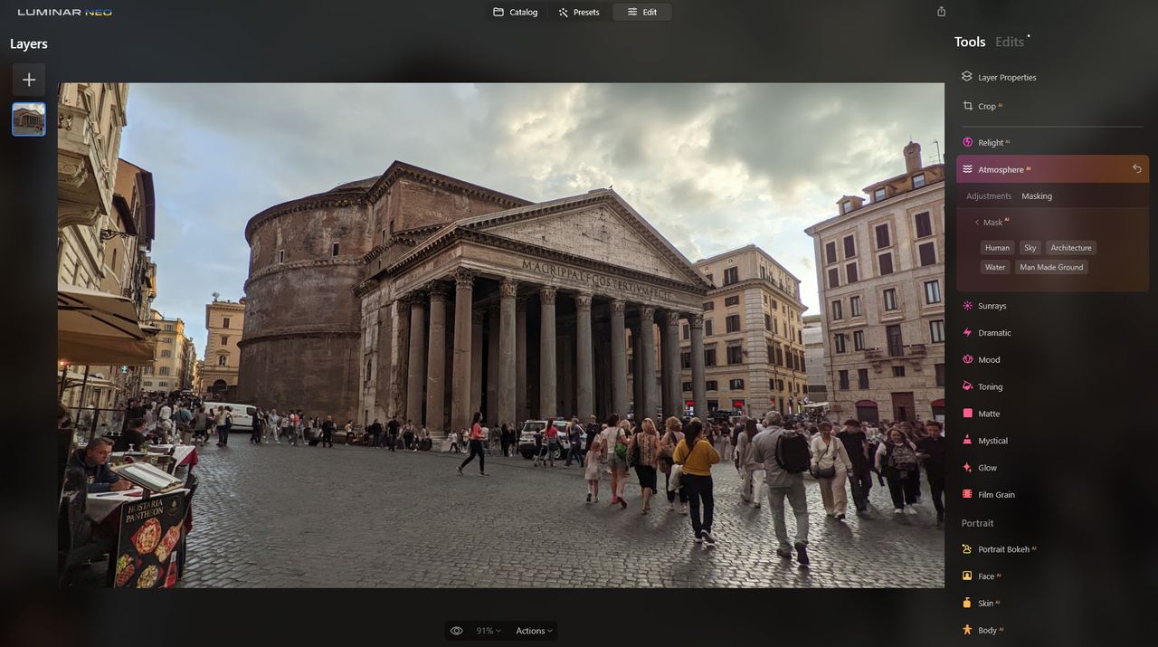 Picture of the Pantheon in Luminar Neo