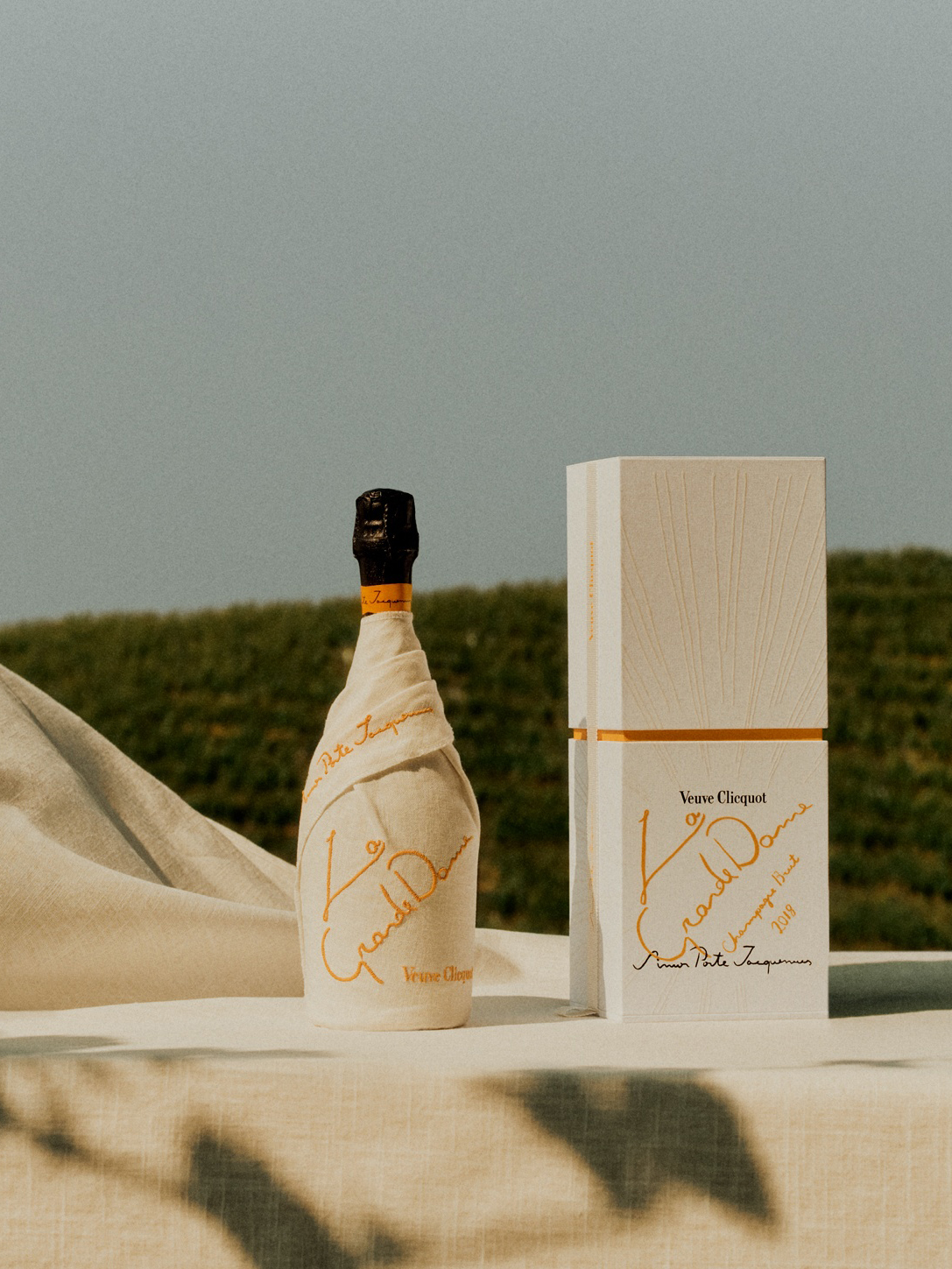 Jacquemus x Veuve
