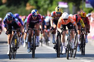 Baloise Ladies Tour: Redemption for Charlotte Kool with stage 2 sprint victory and overall race lead