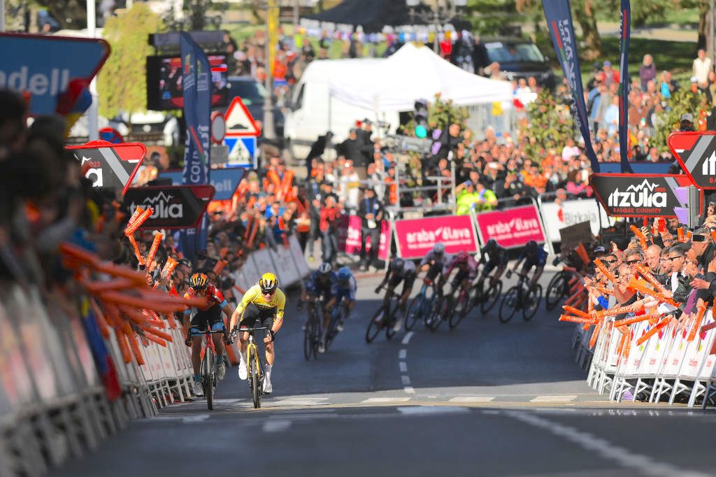 SANTURTZI, SPAIN - APRIL 06: (L-R) Mikel Landa of Spain and Team Bahrain Victorious and Jonas Vingegaard of Denmark and Team Jumbo &acirc; Visma - Yellow Leader Jersey sprint at finish line during the 62nd Itzulia Basque Country, Stage 4 a 175.7km stage from Santurtzi to Santurtzi / #UCIWT / on April 06, 2023 in Santurtzi, Spain. (Photo by David Ramos/Getty Images)