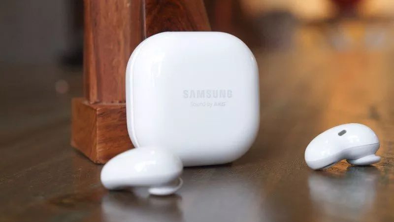 Samsung Galaxy Buds out of case.
