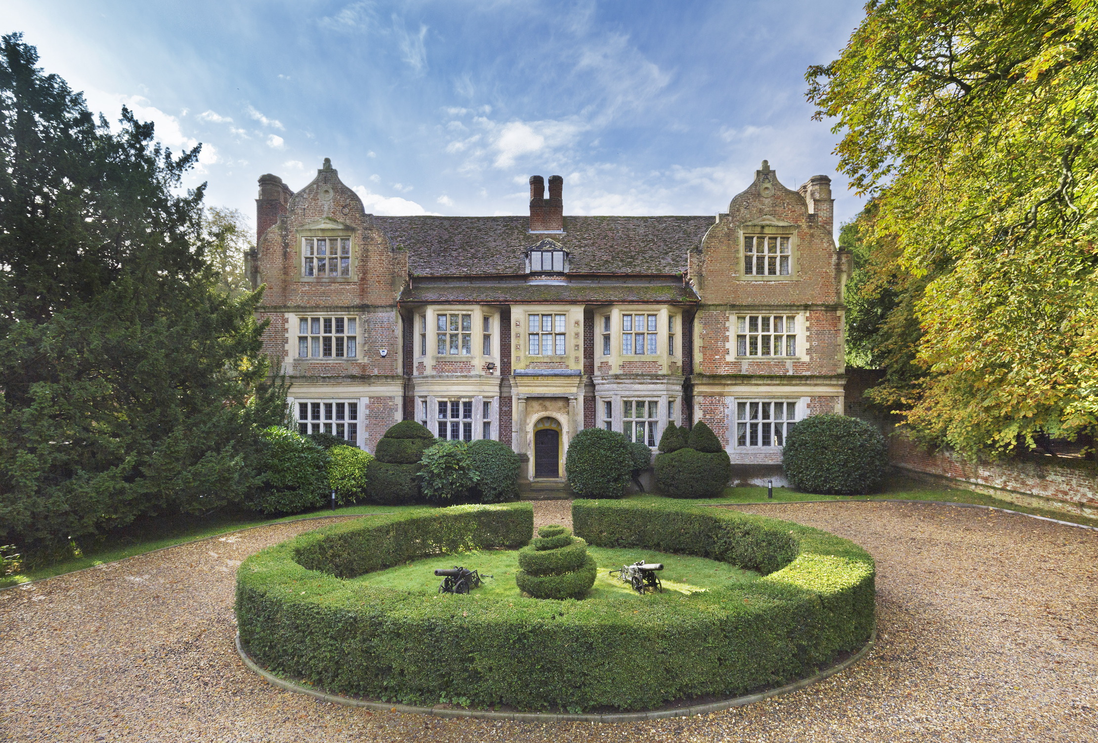 Jacobean Mockbeggars Hall stands in about four acres of pristine Suffolk countryside.