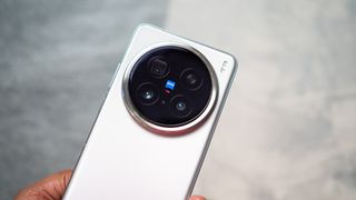 Vivo X200 Pro camera housing highlighted