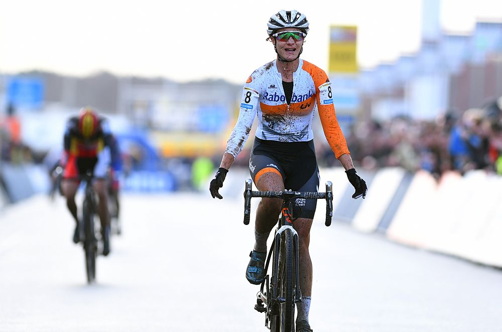 Marianne Vos wins
