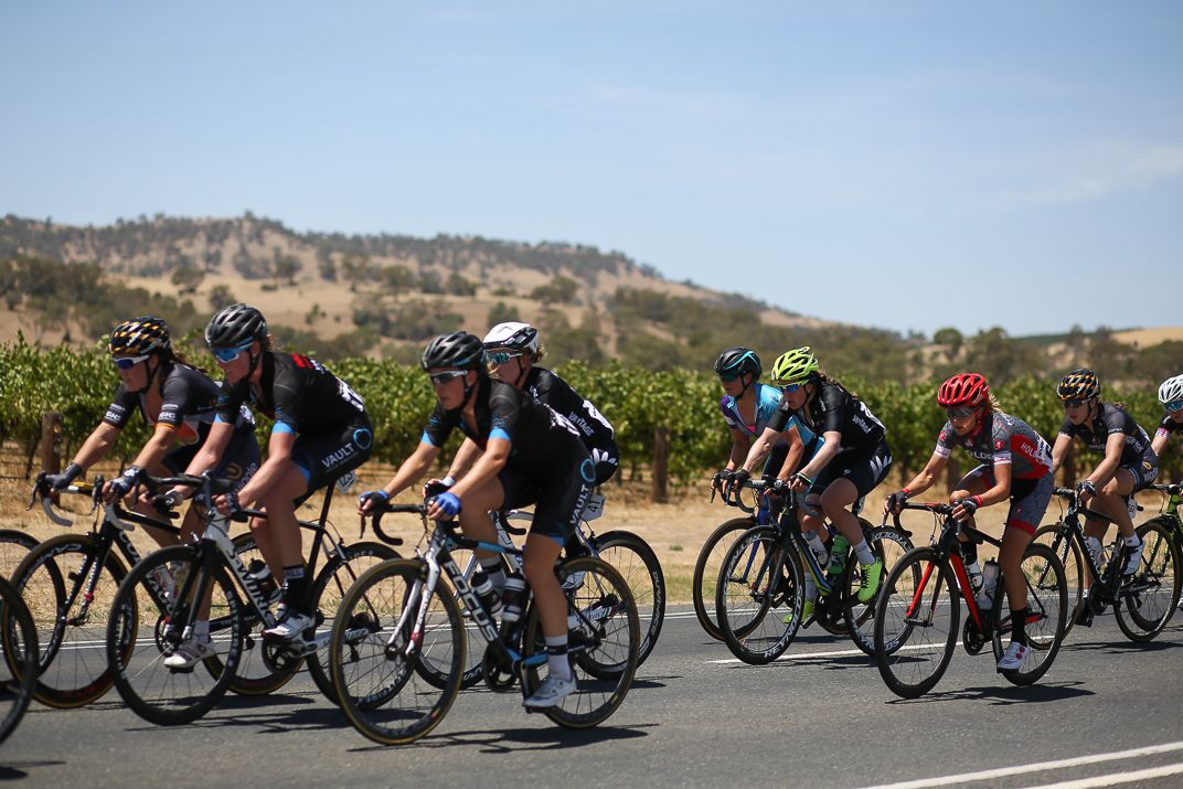 The peloton rolls along