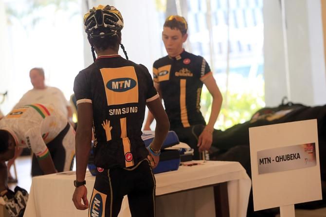 Merhawi Kudus, Tsgabu Grmay and Louis Meintjes (MTN-Qhubeka)