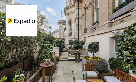 Expedia booked hotel