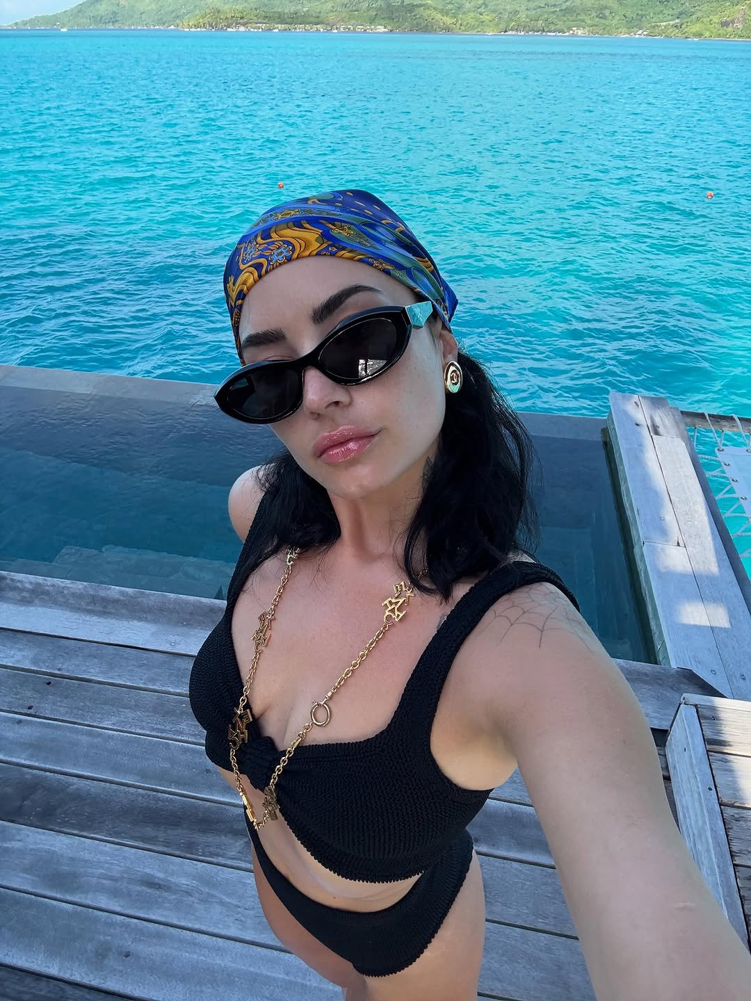 Demi Lovato wears a black bikini on her honeymoon