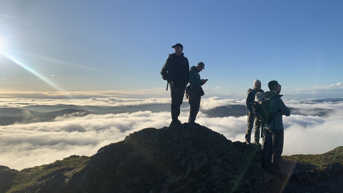 Hiking Wansfell Pike